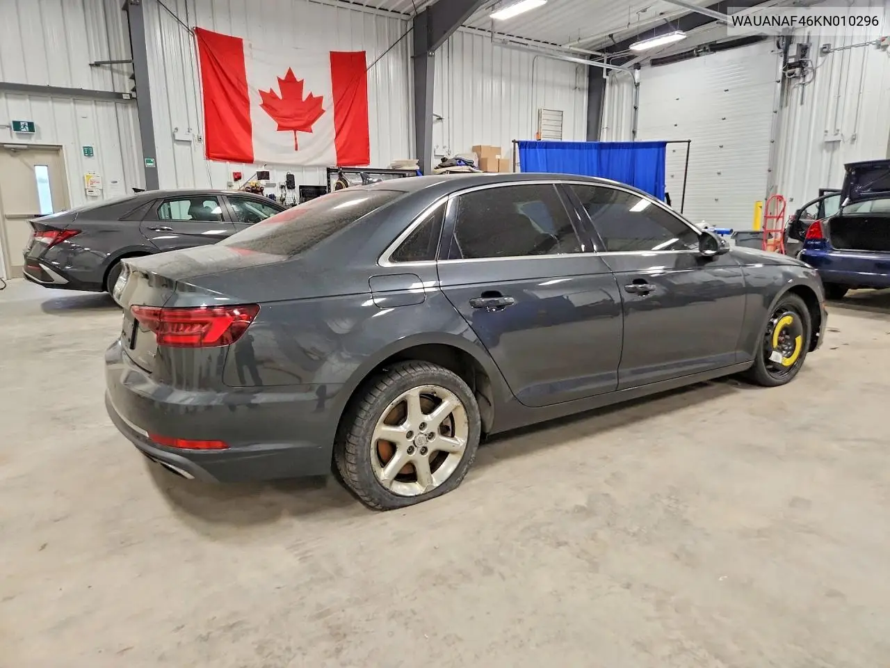 2019 Audi A4 Komfort VIN: WAUANAF46KN010296 Lot: 61437256