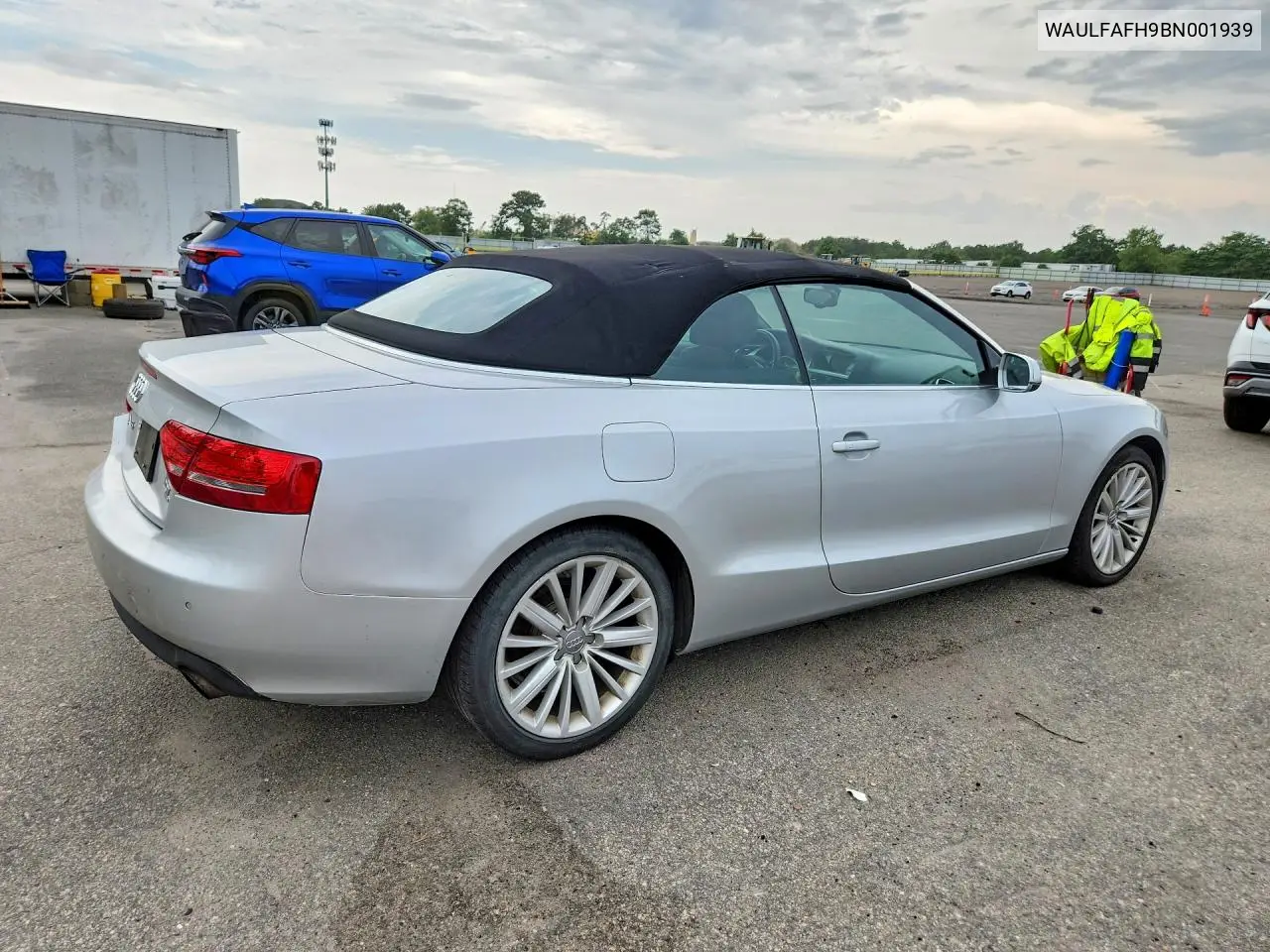 2011 Audi A5 Premium Plus VIN: WAULFAFH9BN001939 Lot: 61991706