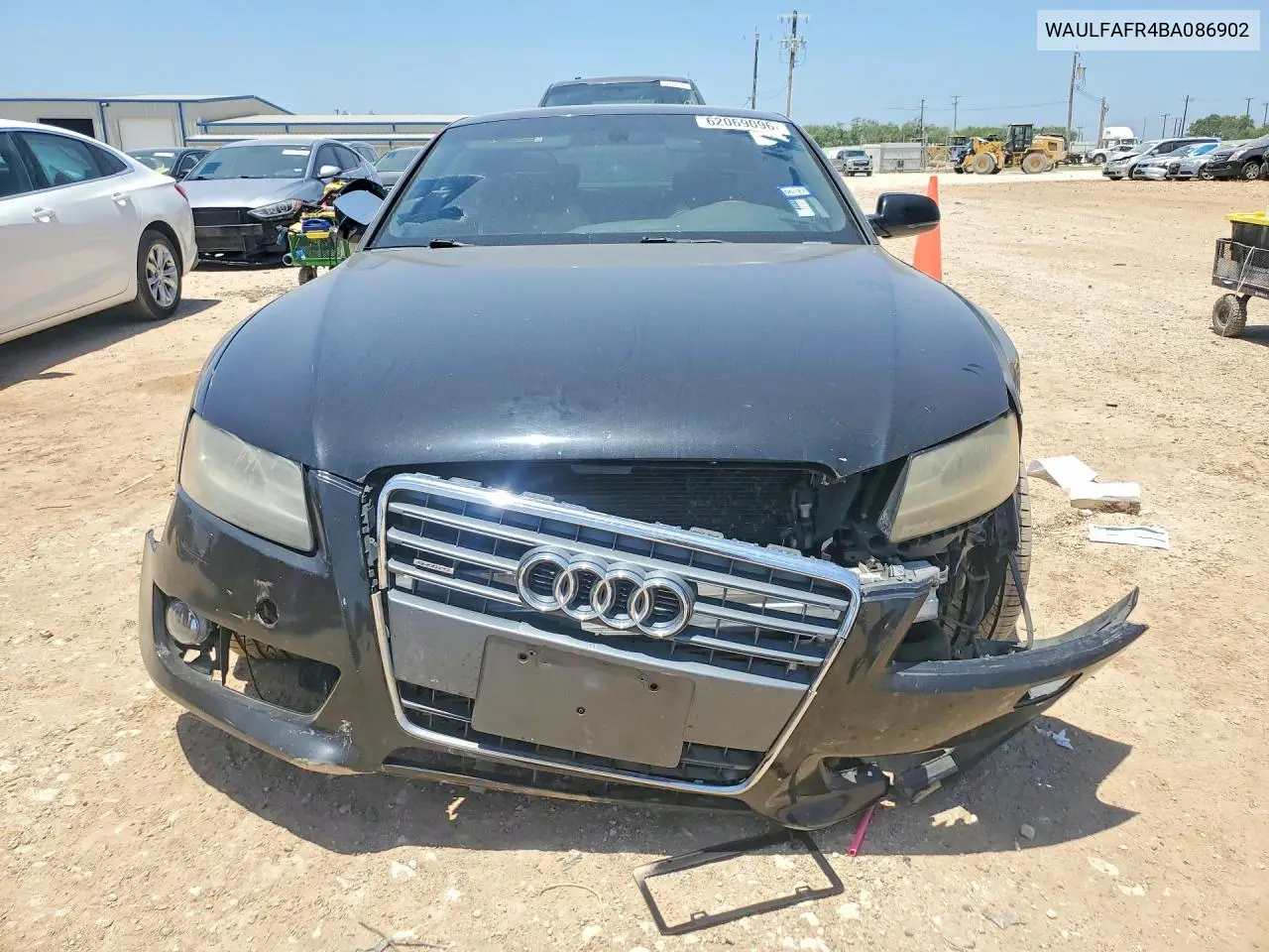 2011 Audi A5 Premium Plus VIN: WAULFAFR4BA086902 Lot: 62069096
