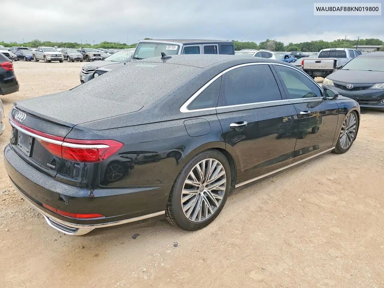 2019 Audi A8 L VIN: WAU8DAF88KN019800 Lot: 54557396