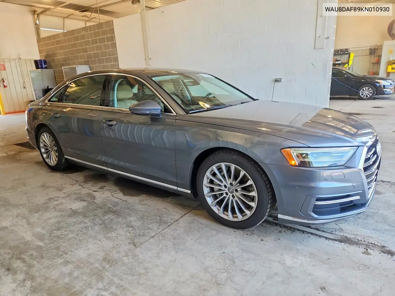 2019 Audi A8 L VIN: WAU8DAF89KN010930 Lot: 54680926