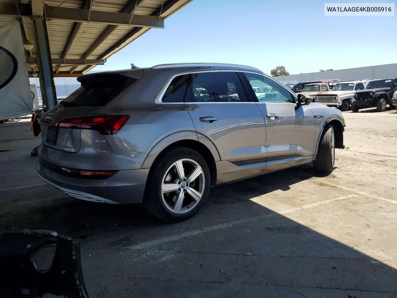 2019 Audi E-Tron Premium Plus VIN: WA1LAAGE4KB005916 Lot: 56361026