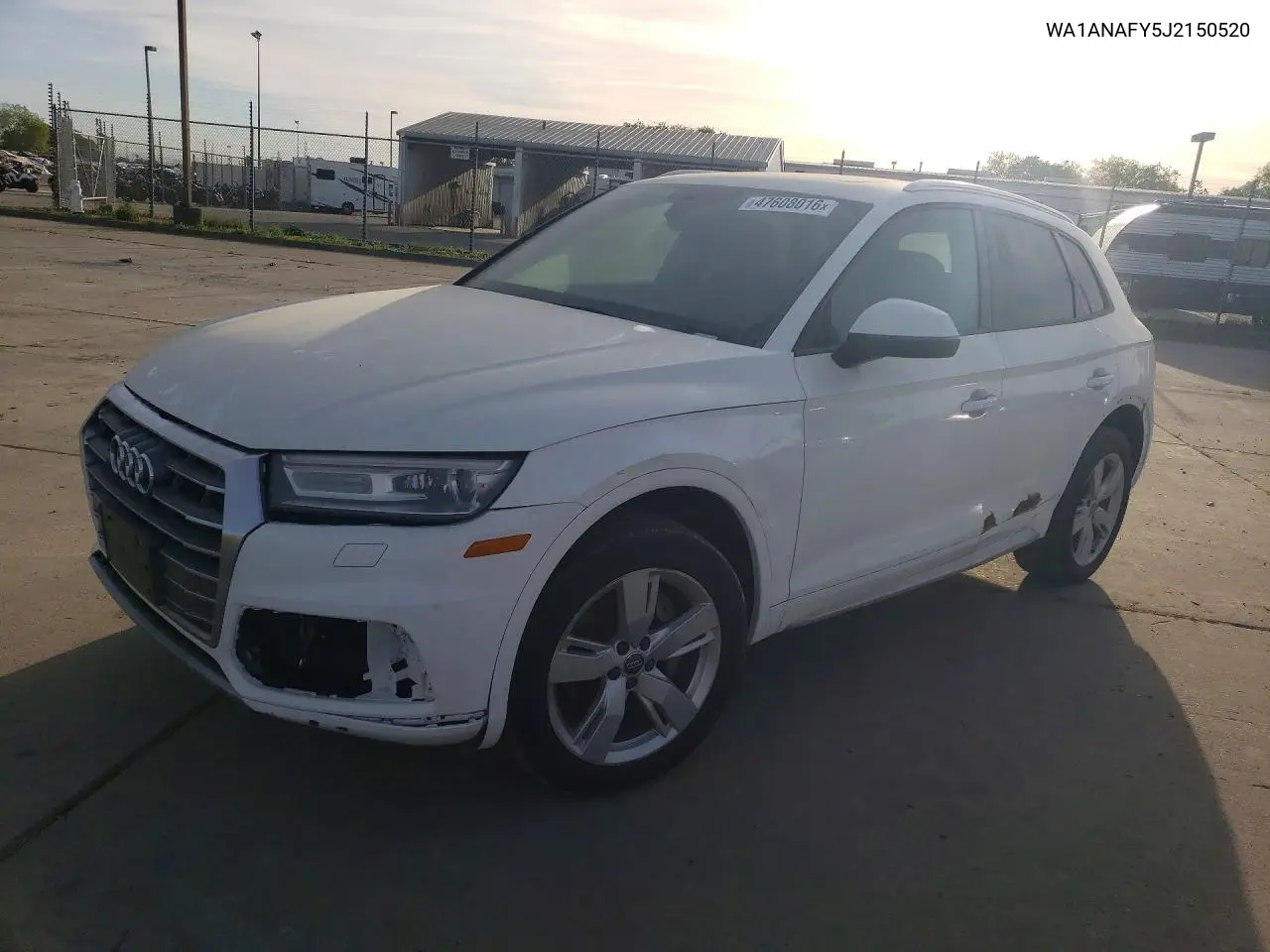 WA1ANAFY5J2150520 2018 Audi Q5 Premium