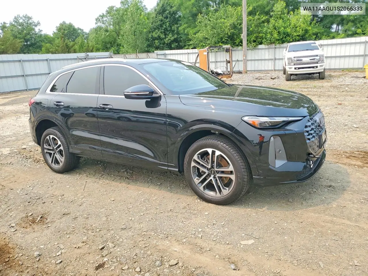 2025 Audi Q5 Premium VIN: WA11AAGU1S2066333 Lot: 61046316