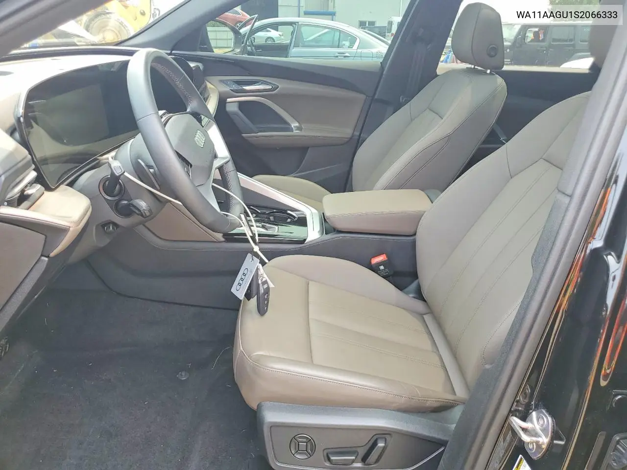 2025 Audi Q5 Premium VIN: WA11AAGU1S2066333 Lot: 61046316