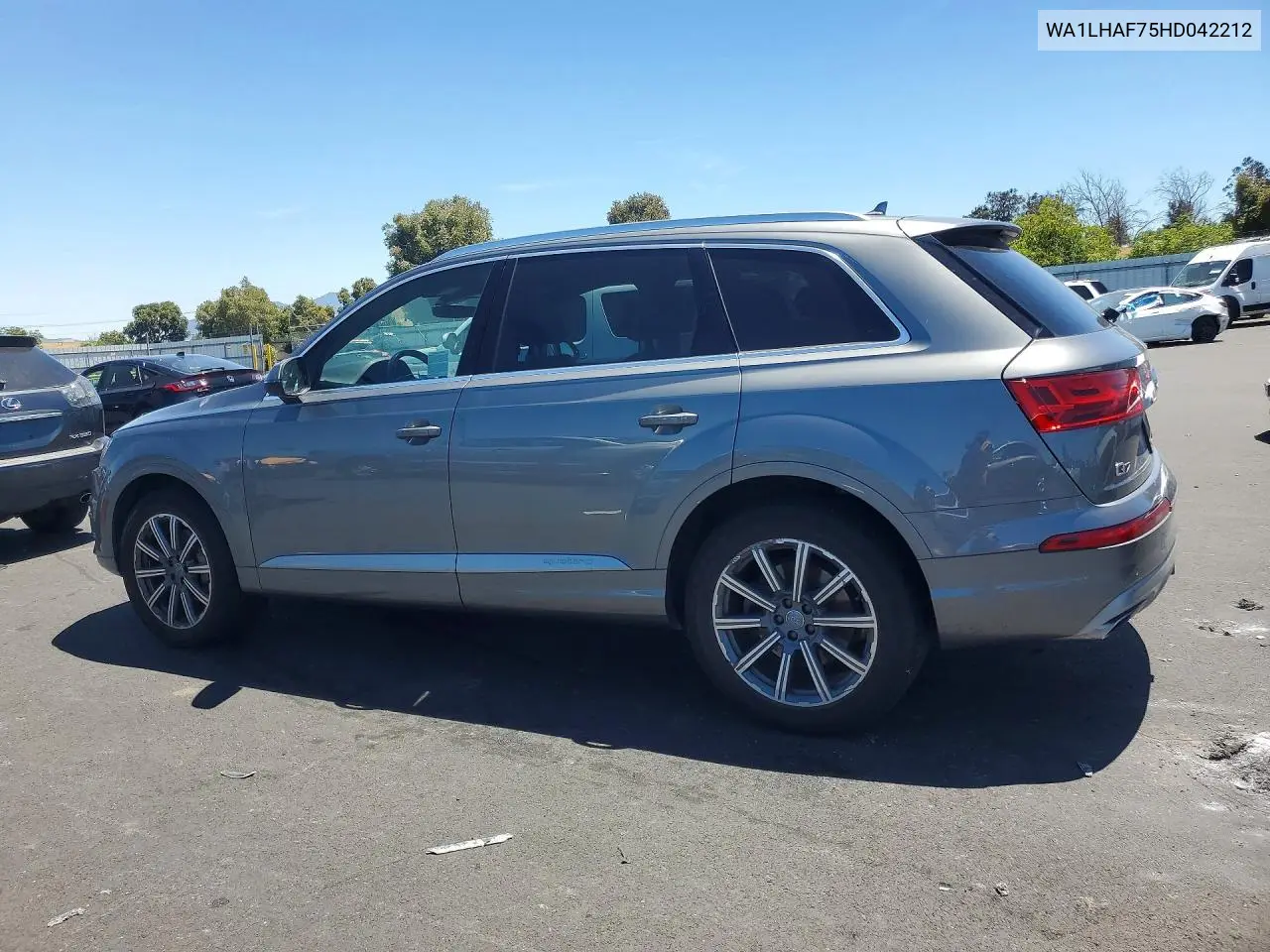 2017 Audi Q7 Premium Plus VIN: WA1LHAF75HD042212 Lot: 54709326