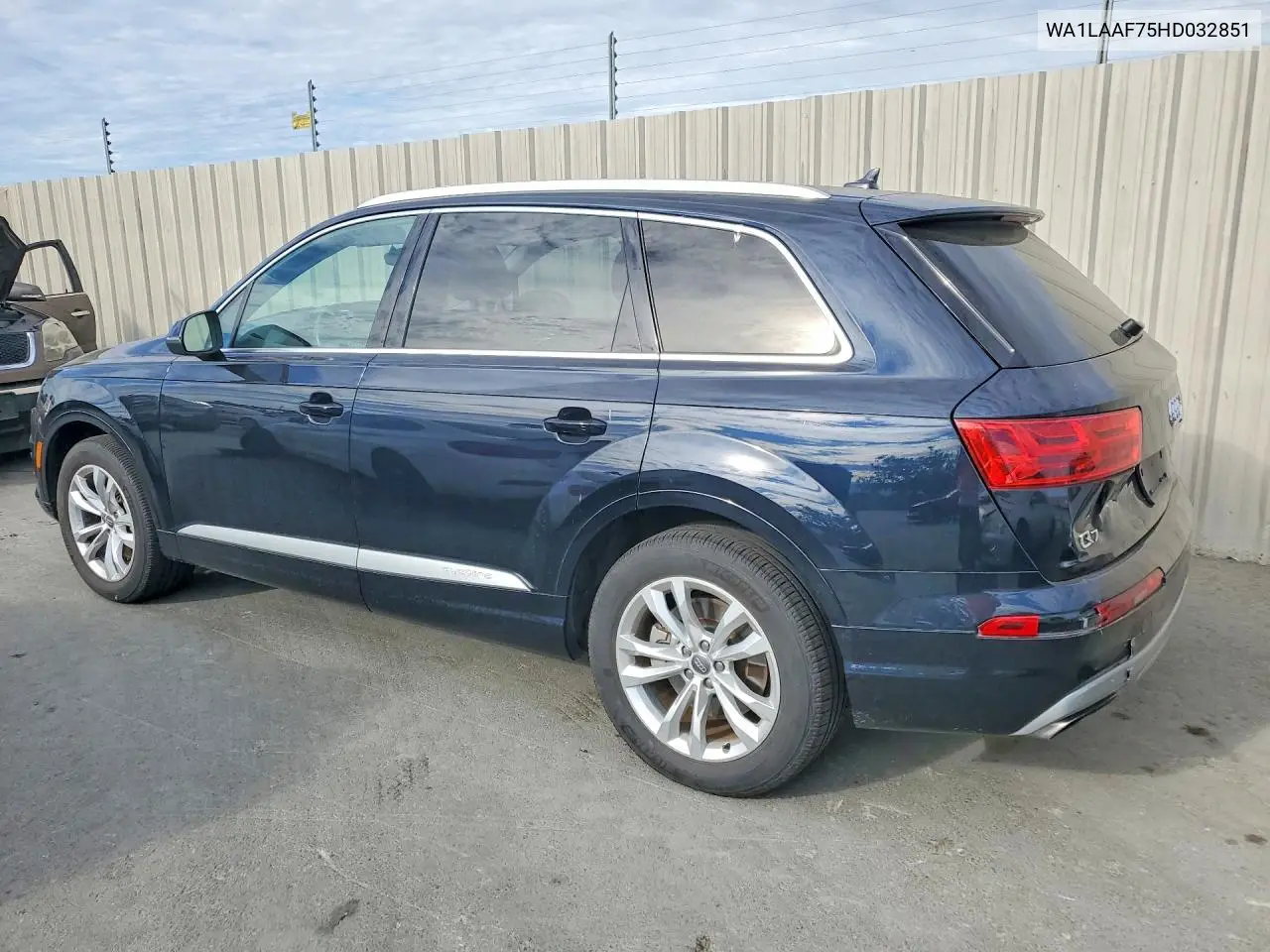 2017 Audi Q7 Premium Plus VIN: WA1LAAF75HD032851 Lot: 60566456