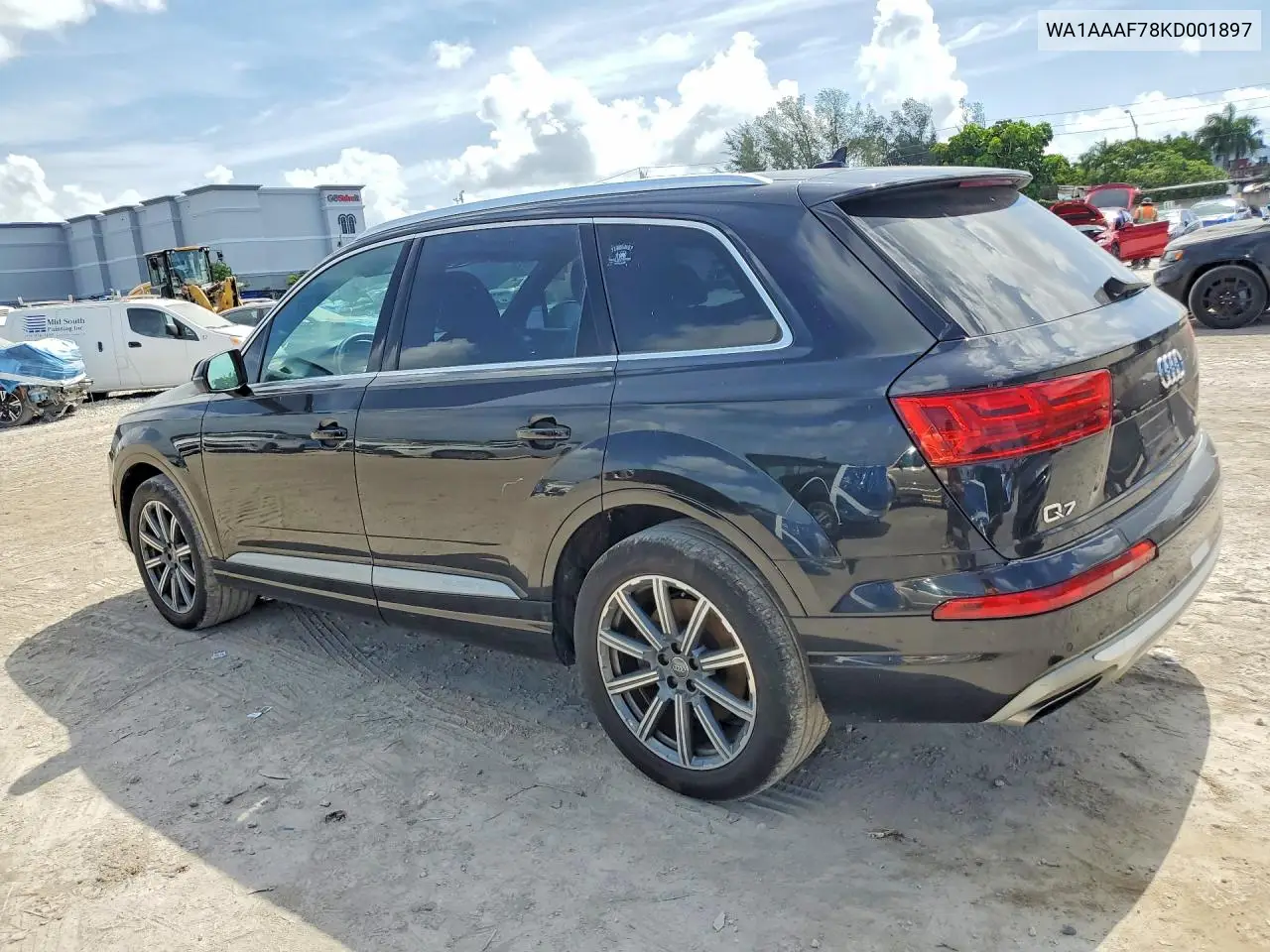 WA1AAAF78KD001897 2019 Audi Q7 Premium