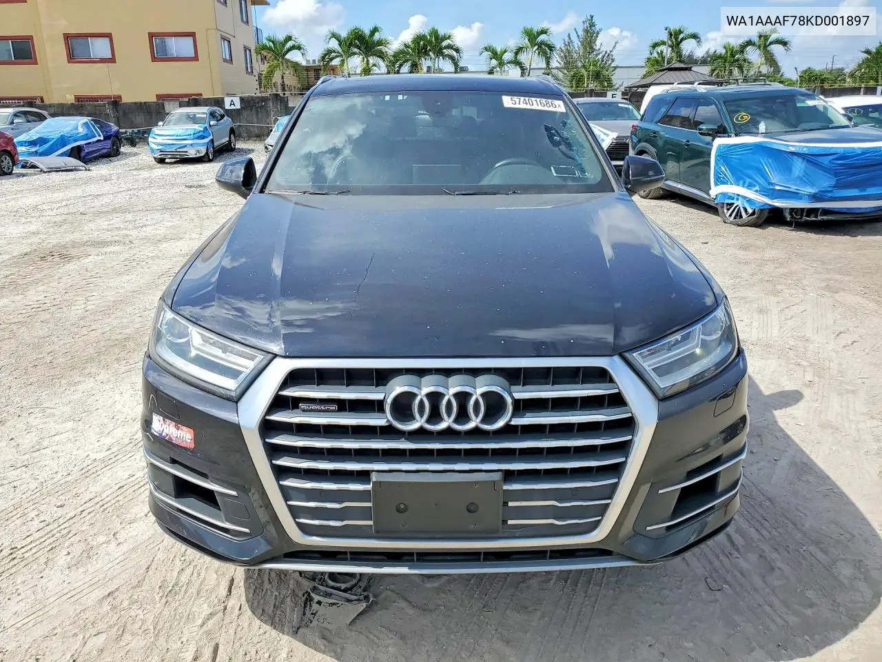 WA1AAAF78KD001897 2019 Audi Q7 Premium