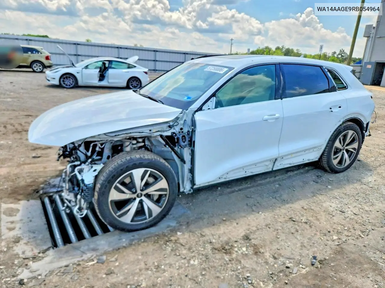 2024 Audi Q8 E-Tron Premium VIN: WA14AAGE9RB054964 Lot: 57258886