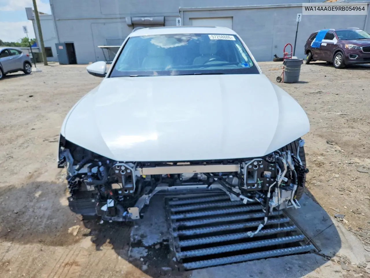 2024 Audi Q8 E-Tron Premium VIN: WA14AAGE9RB054964 Lot: 57258886