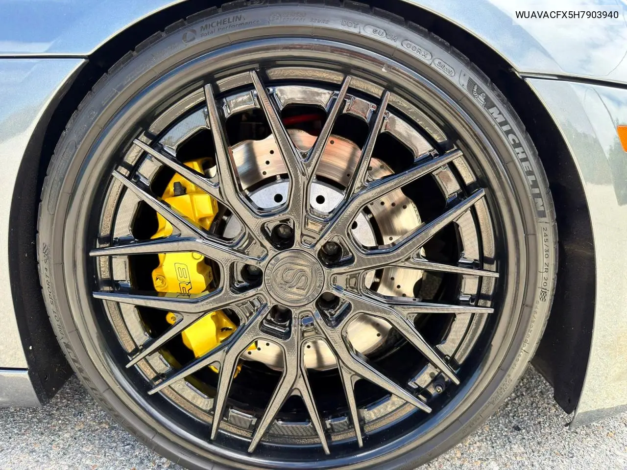 2017 Audi R8 Spyder VIN: WUAVACFX5H7903940 Lot: 85636545