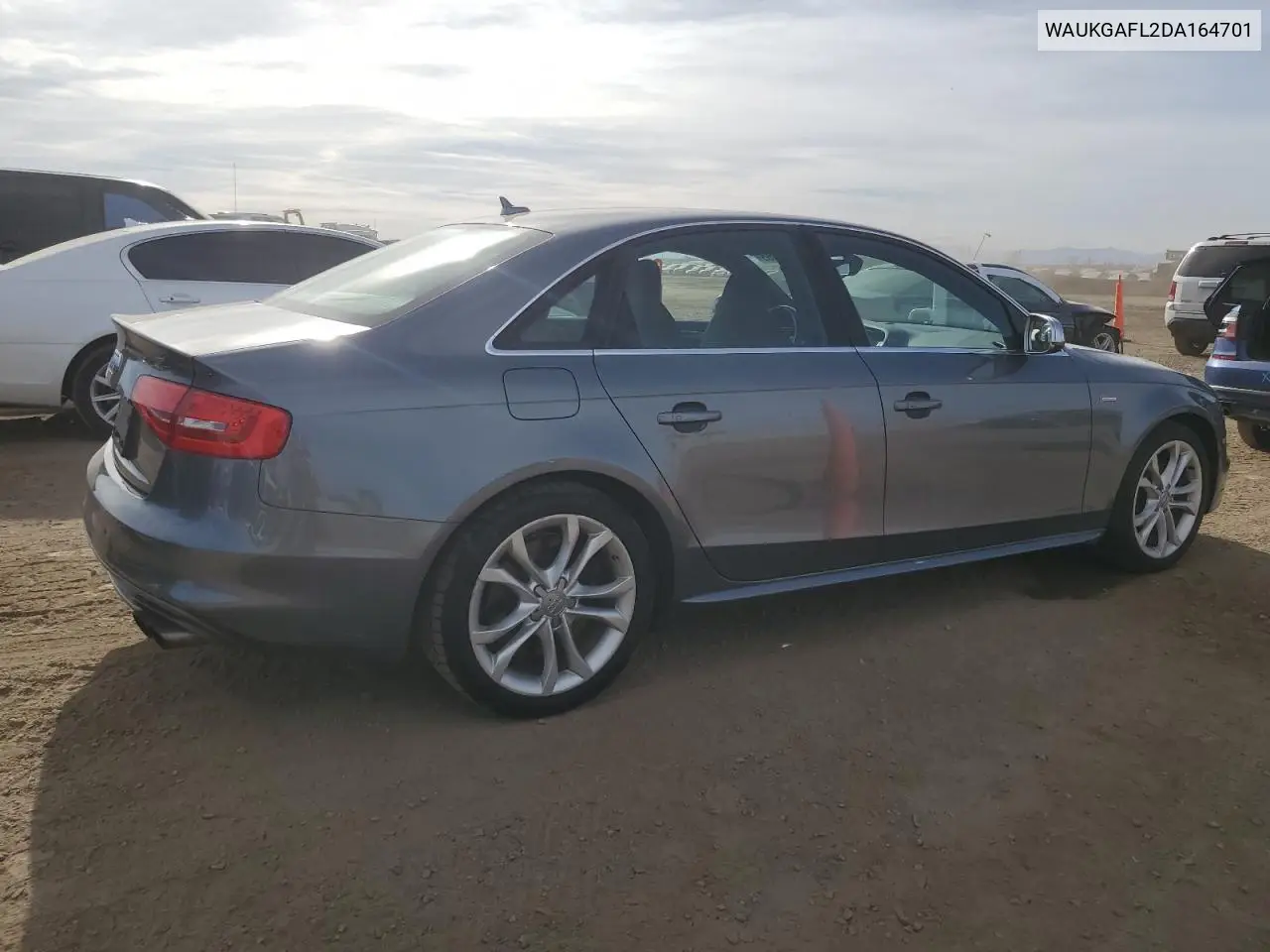 2013 Audi S4 VIN: WAUKGAFL2DA164701 Lot: 92460365