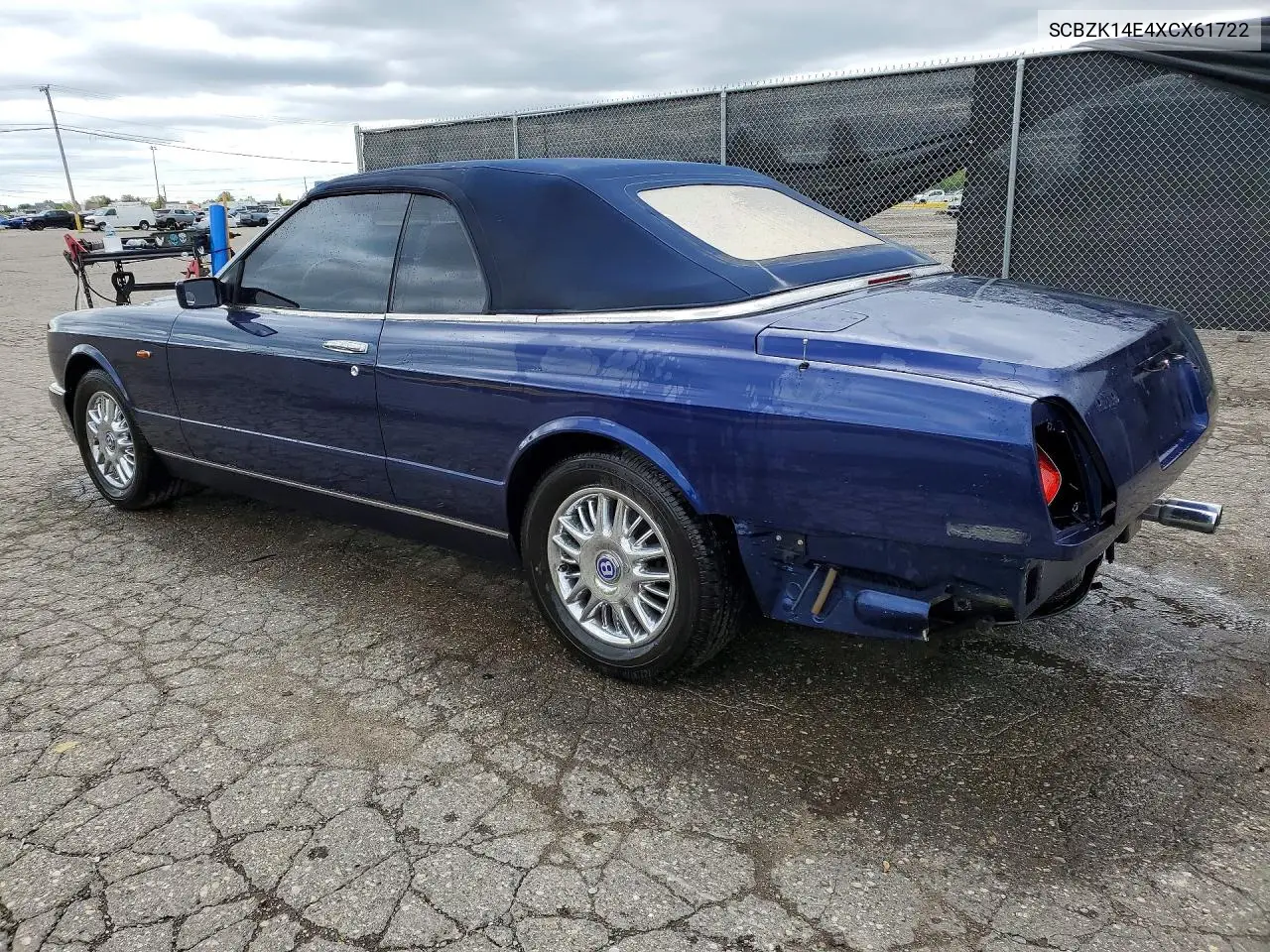 1999 Bentley Azure VIN: SCBZK14E4XCX61722 Lot: 53185836
