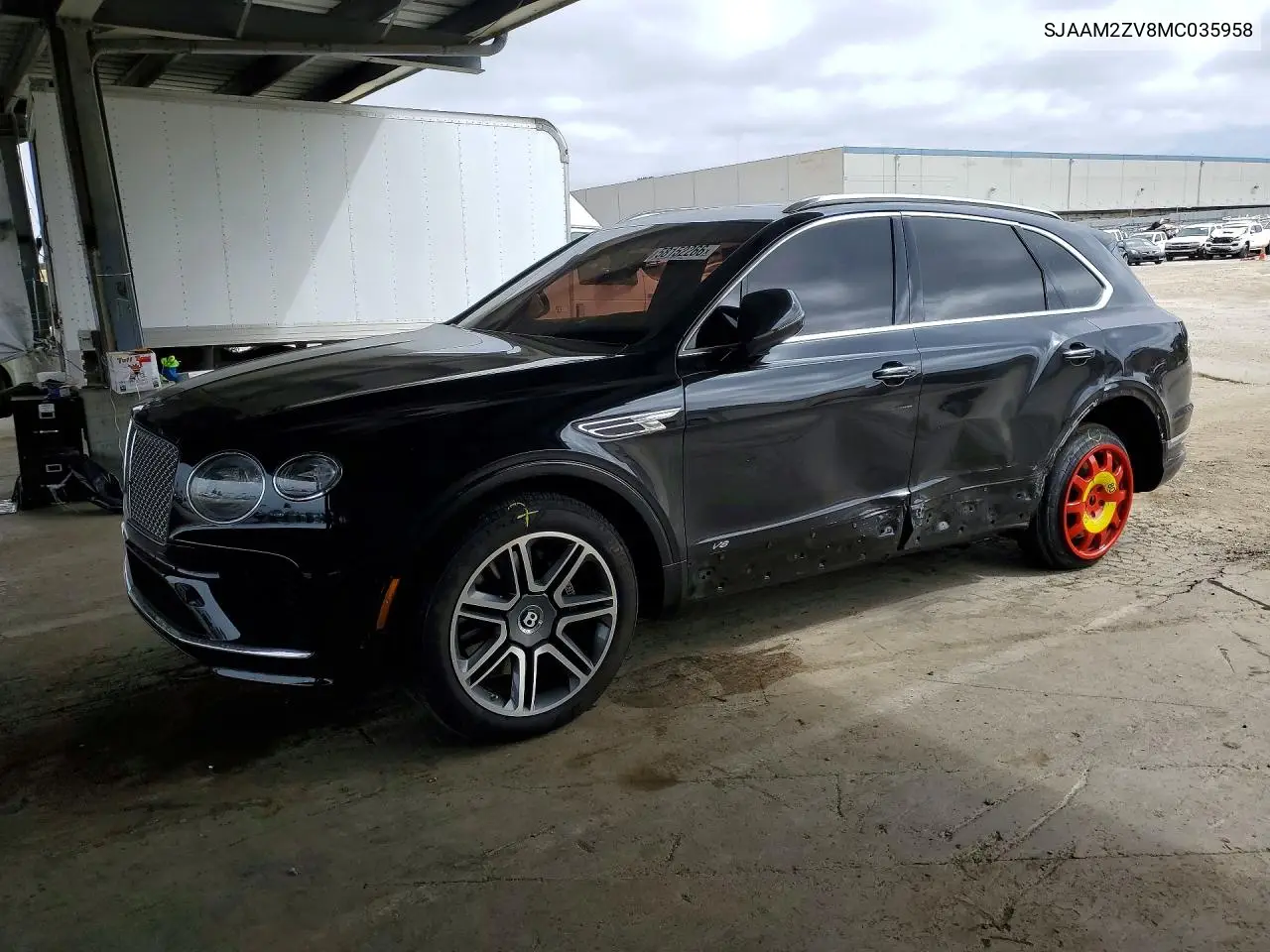 2021 Bentley Bentayga VIN: SJAAM2ZV8MC035958 Lot: 58152266