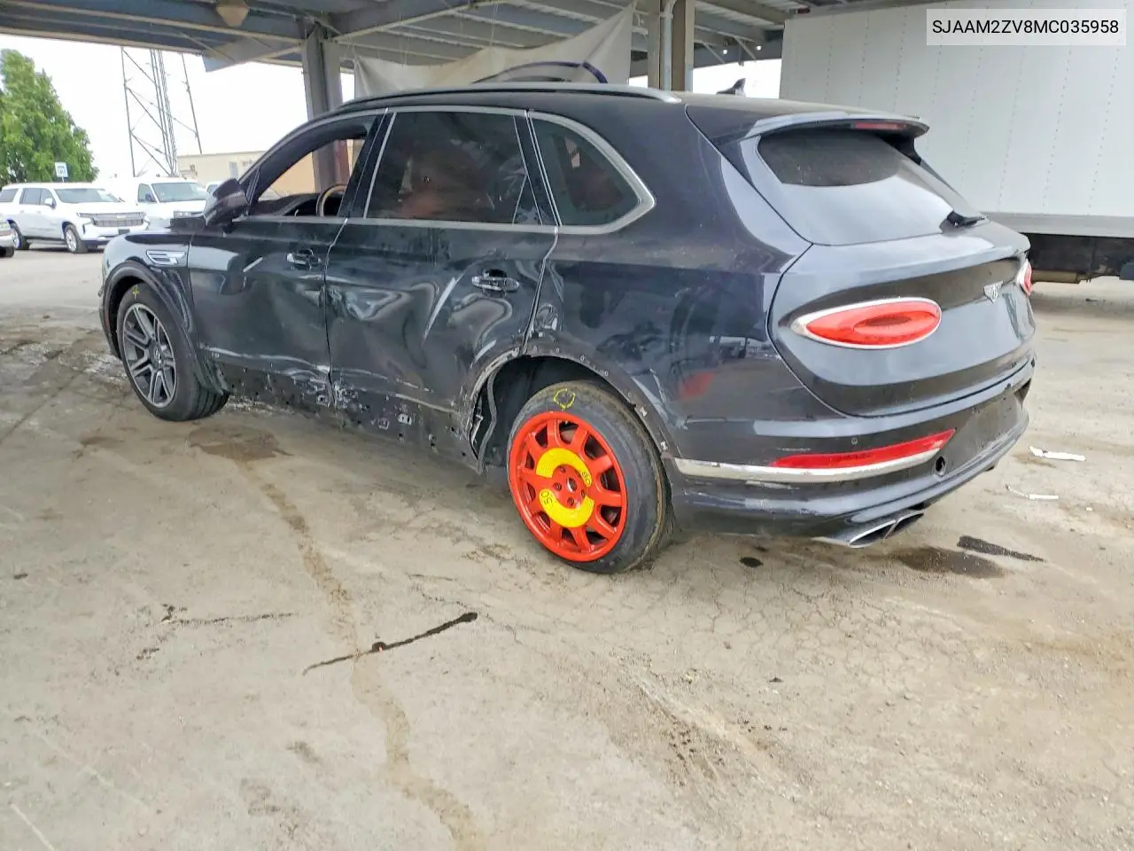 2021 Bentley Bentayga VIN: SJAAM2ZV8MC035958 Lot: 58152266