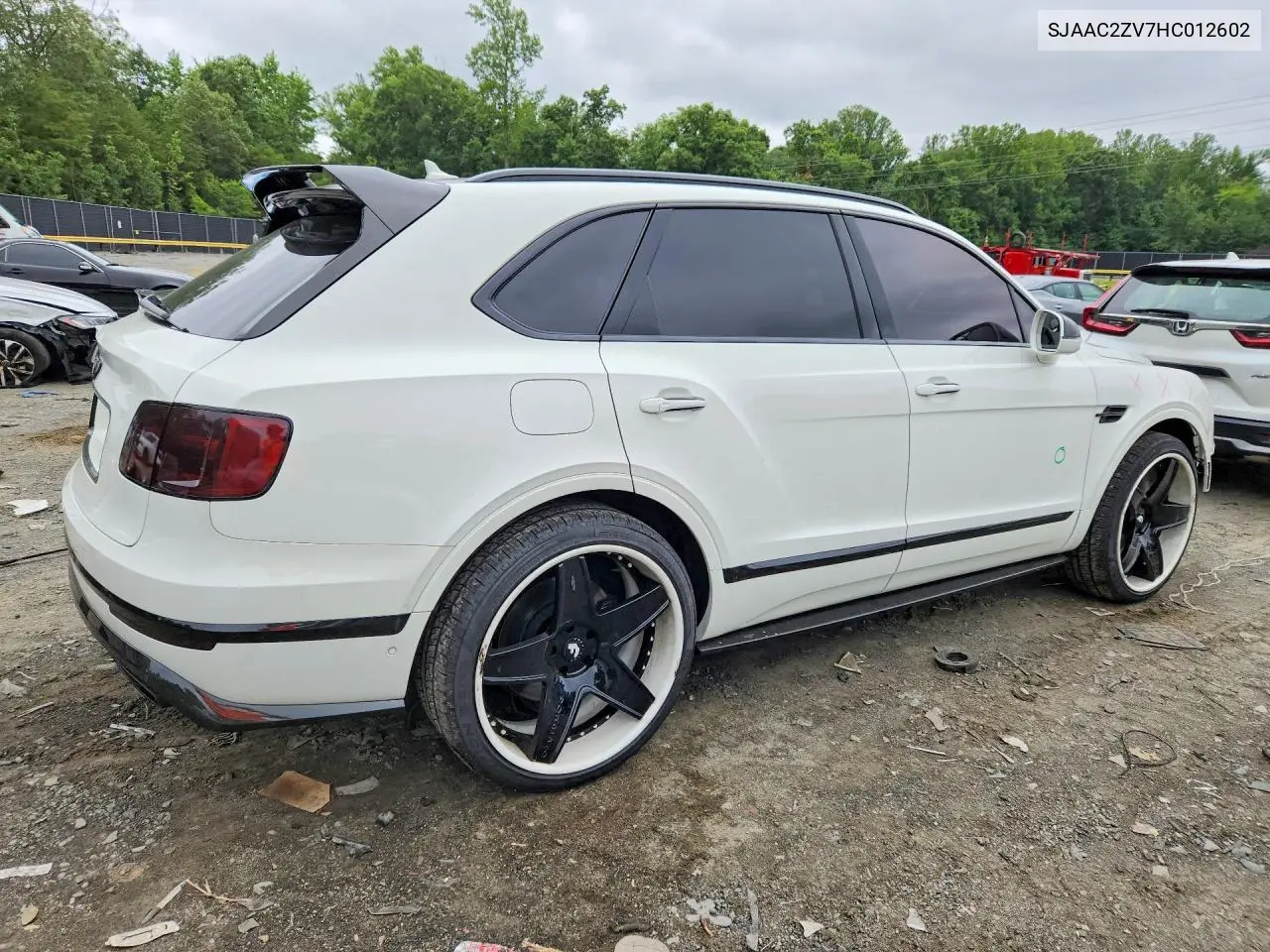 2017 Bentley Bentayga VIN: SJAAC2ZV7HC012602 Lot: 59348356