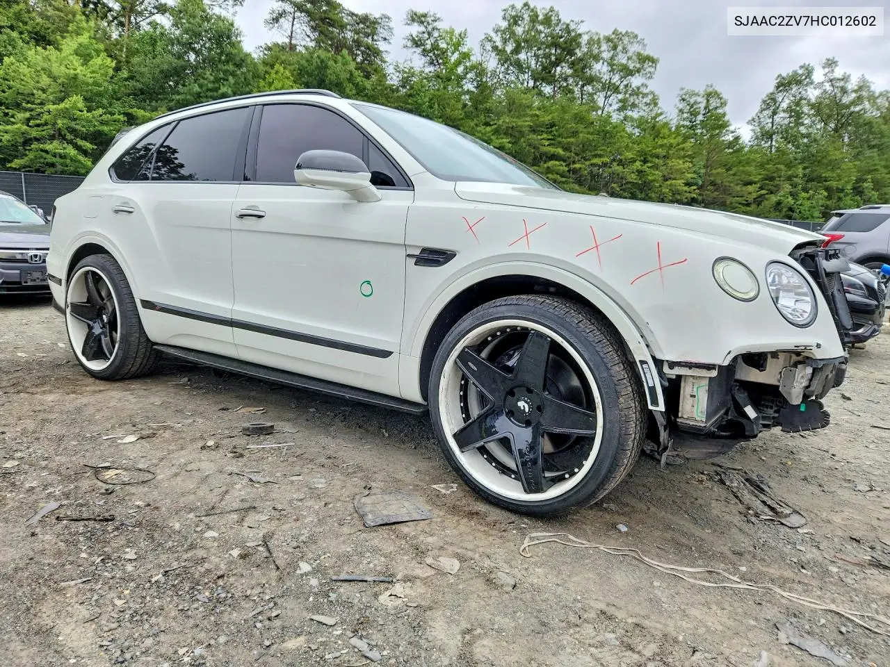 2017 Bentley Bentayga VIN: SJAAC2ZV7HC012602 Lot: 59348356