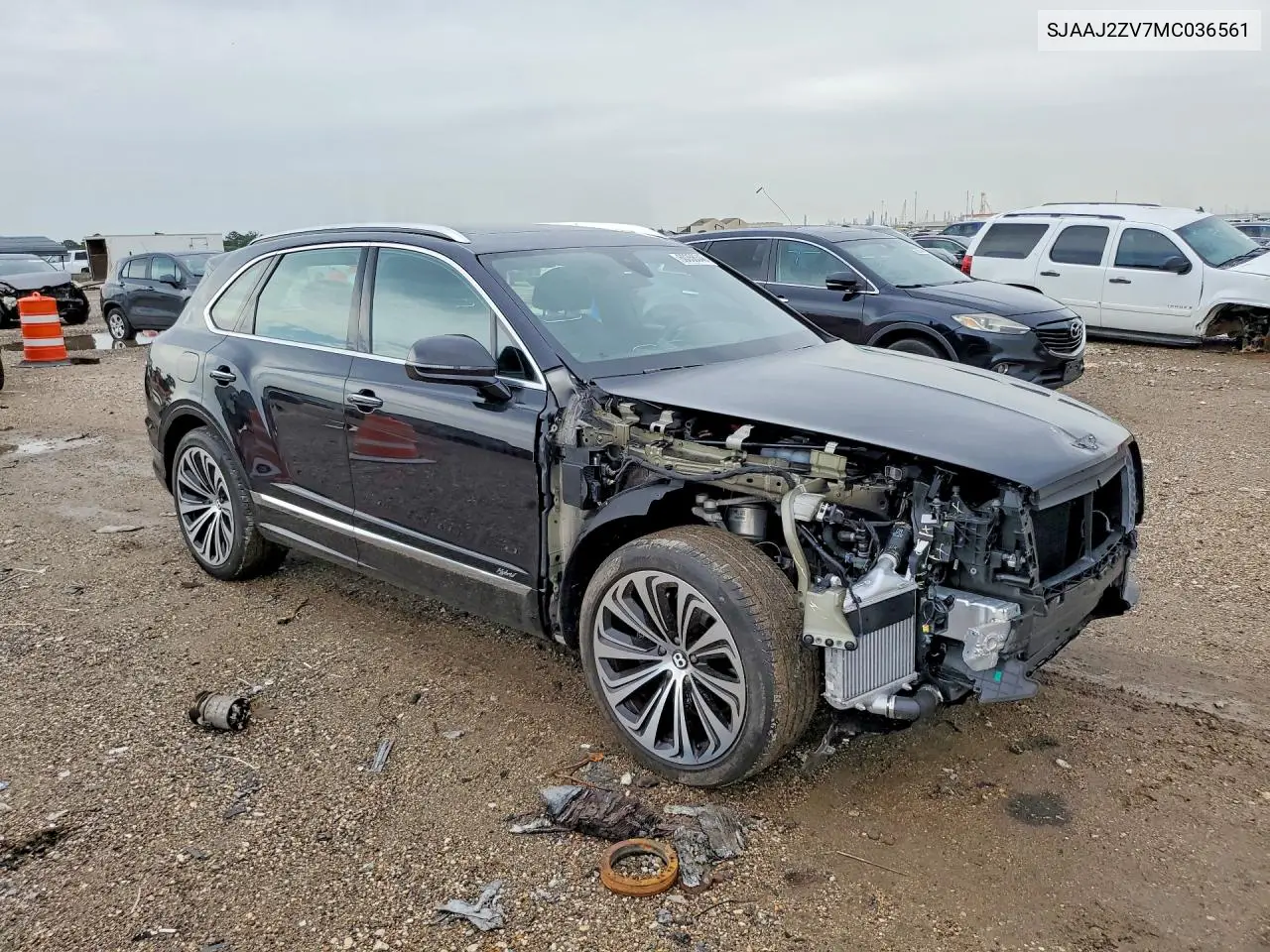 2021 Bentley Bentayga VIN: SJAAJ2ZV7MC036561 Lot: 60356346