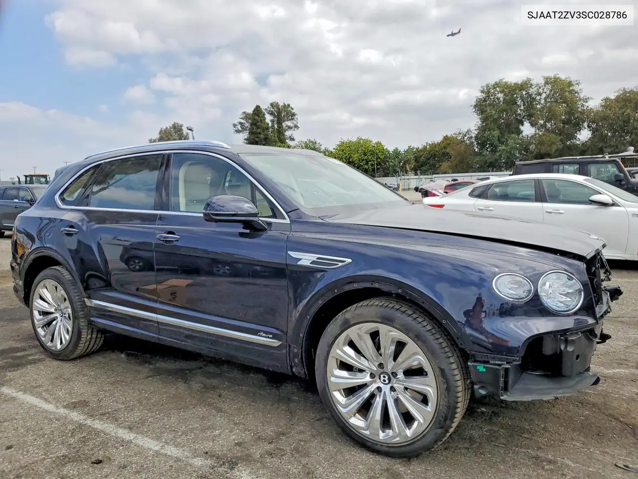 2025 Bentley Bentayga VIN: SJAAT2ZV3SC028786 Lot: 58471426