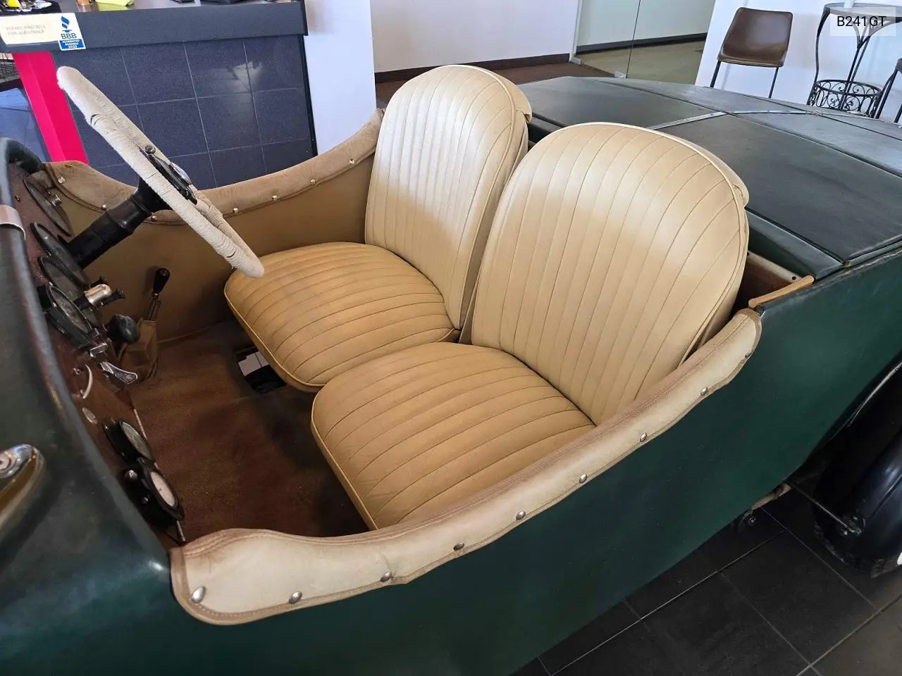 1950 Bentley Mark 6 VIN: B241GT Lot: 54160566