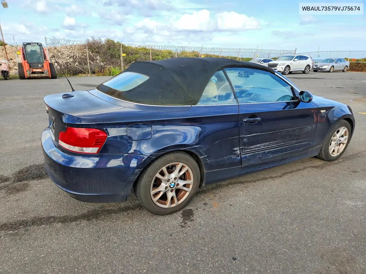 2009 BMW 128 I VIN: WBAUL73579VJ75674 Lot: 57057976