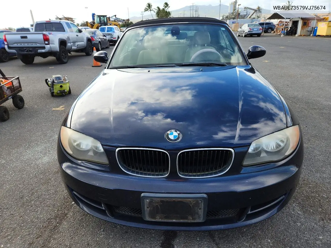 2009 BMW 128 I VIN: WBAUL73579VJ75674 Lot: 57057976