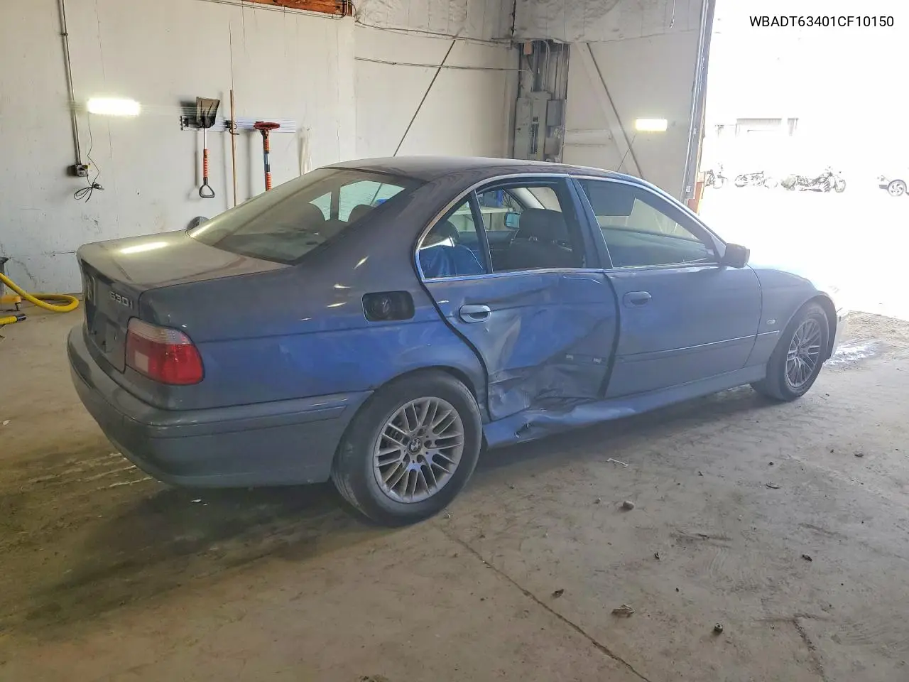 IV (E39)