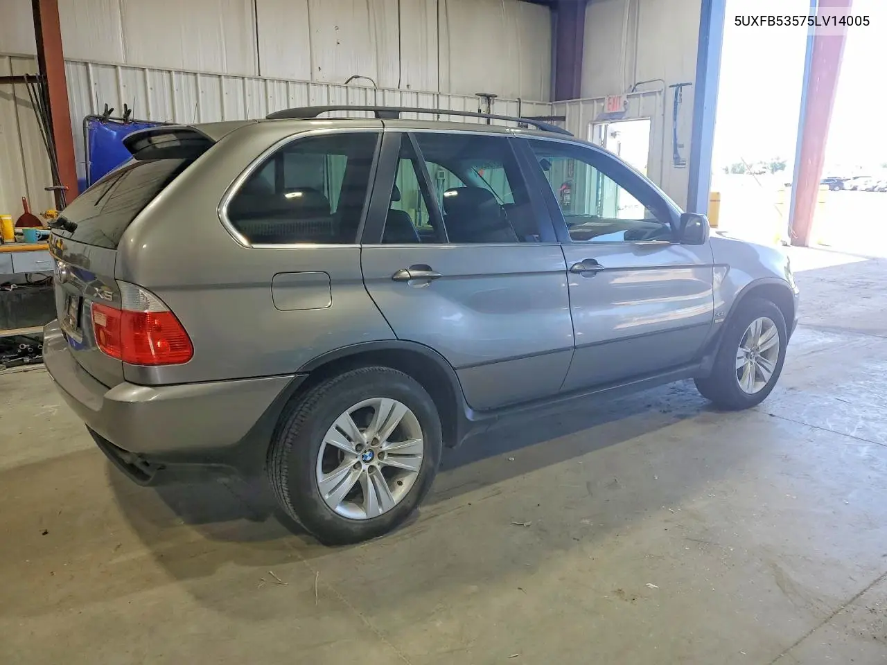 2005 BMW X5 4.4I VIN: 5UXFB53575LV14005 Lot: 56315036