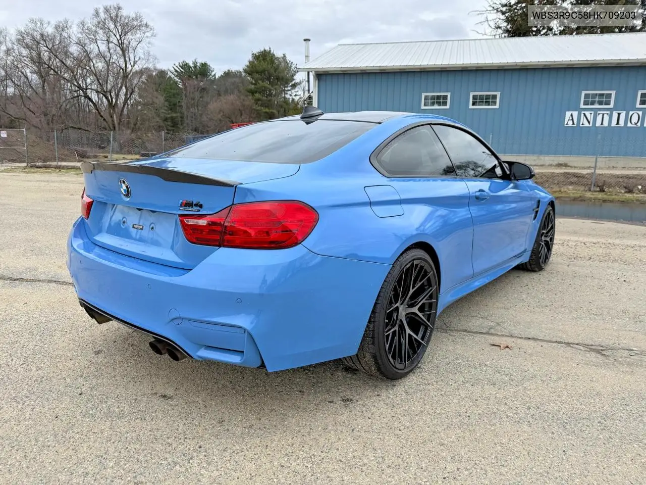 F82/F83