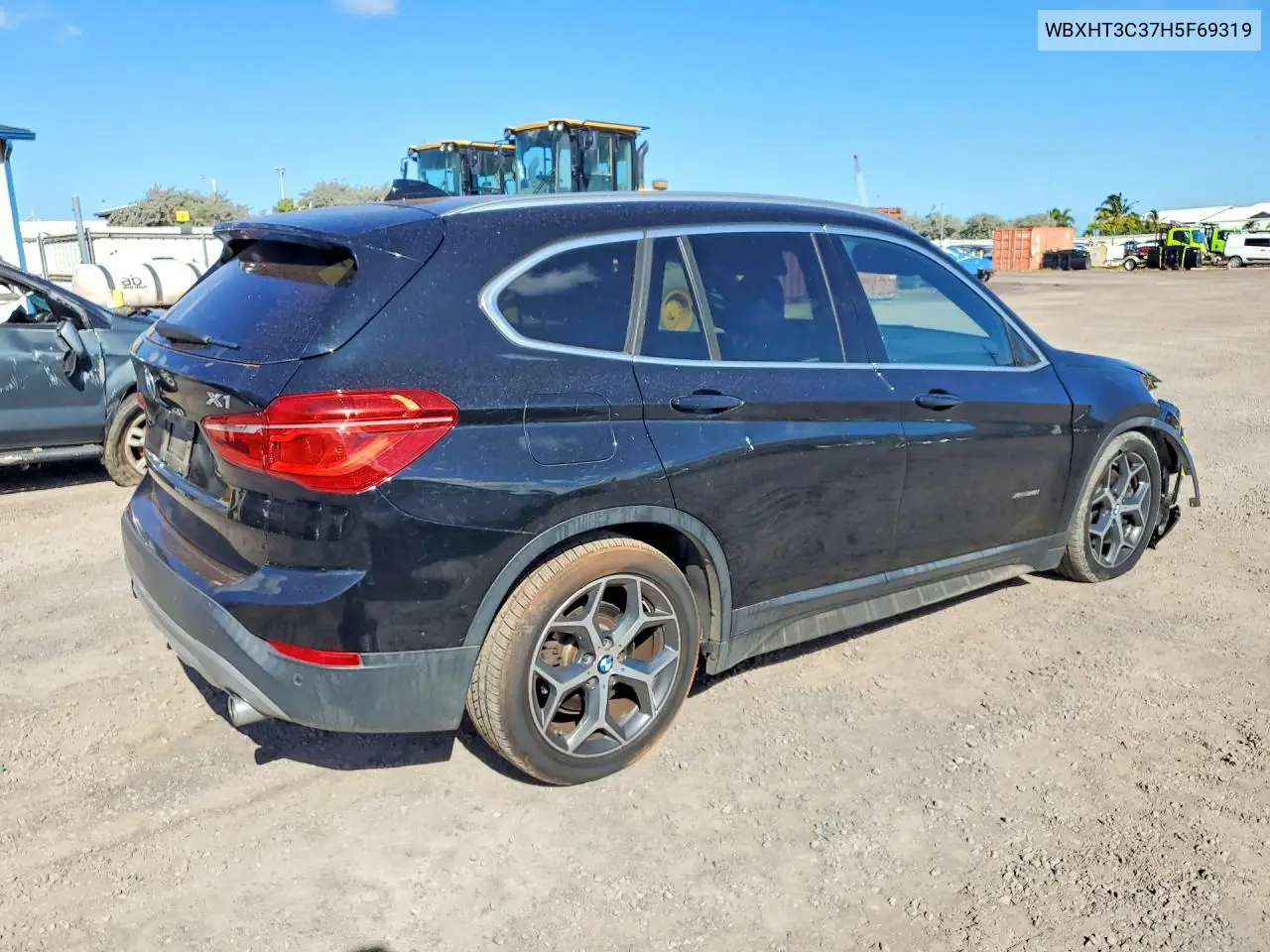 2017 BMW X1 xDrive28I VIN: WBXHT3C37H5F69319 Lot: 57272386