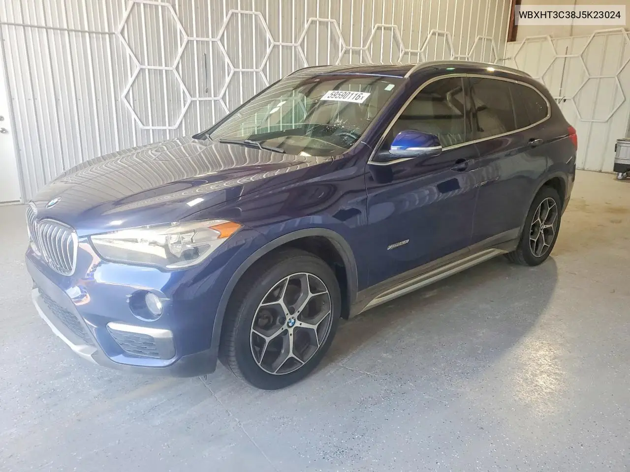 2018 BMW X1 xDrive28I VIN: WBXHT3C38J5K23024 Lot: 59590116