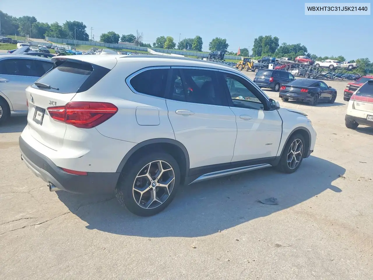 2018 BMW X1 xDrive28I VIN: WBXHT3C31J5K21440 Lot: 77249415