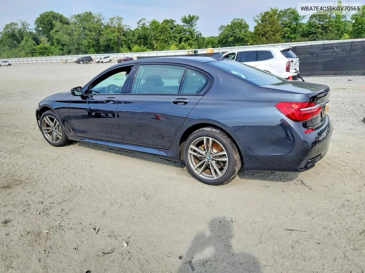 2019 BMW 740 Xi VIN: WBA7E4C55KGV70565 Lot: 58444376