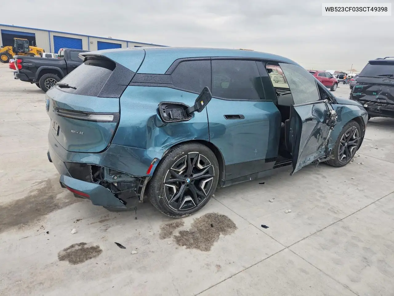 2025 BMW Ix xDrive50 VIN: WB523CF03SCT49398 Lot: 54410816