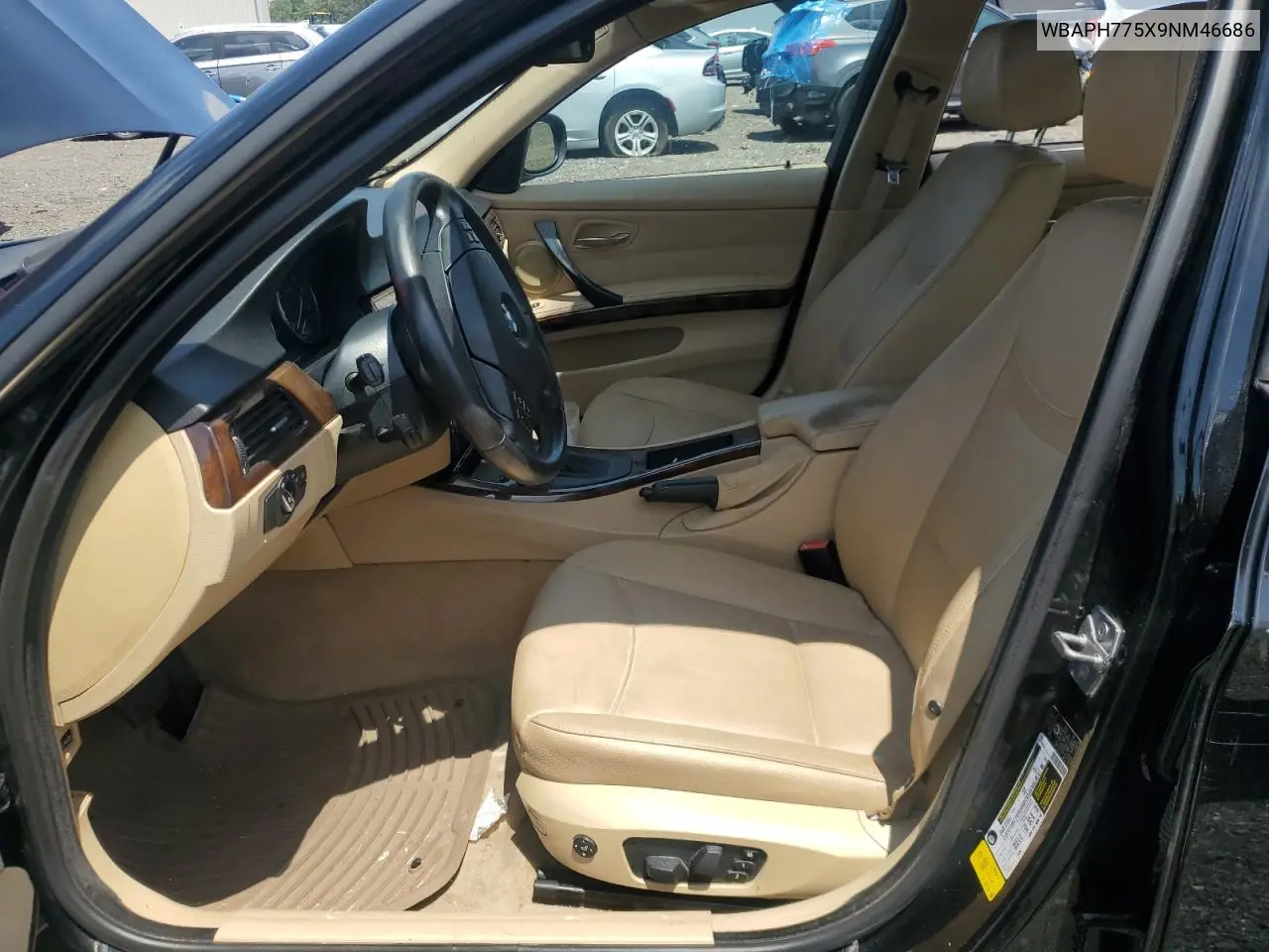WBAPH775X9NM46686 2009 BMW 328 I