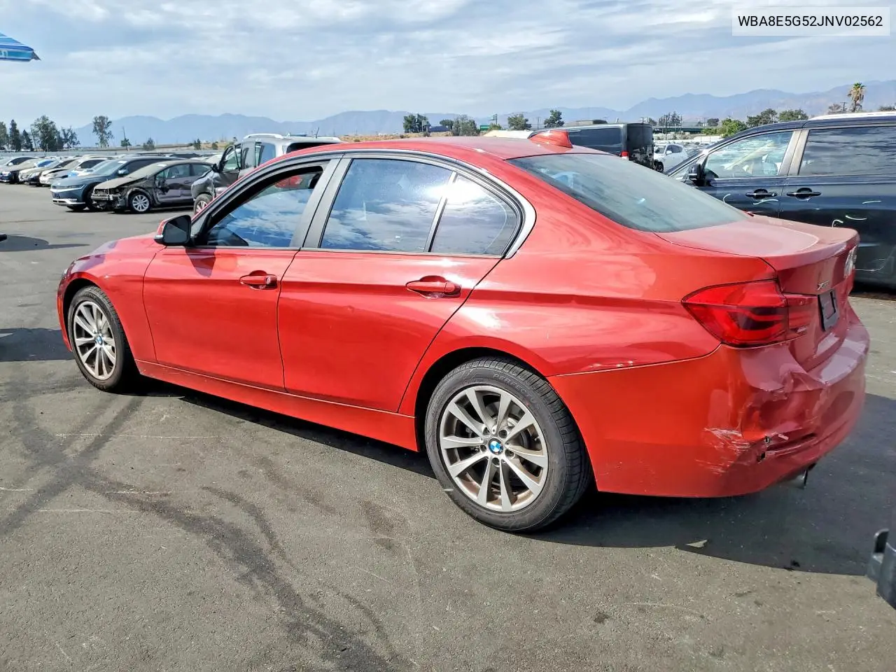2018 BMW 320 Xi VIN: WBA8E5G52JNV02562 Lot: 62111186