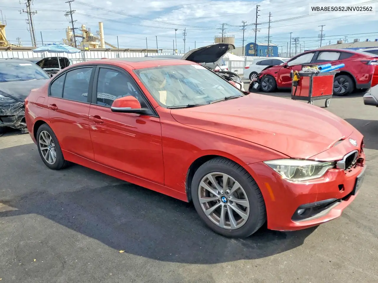 2018 BMW 320 Xi VIN: WBA8E5G52JNV02562 Lot: 62111186