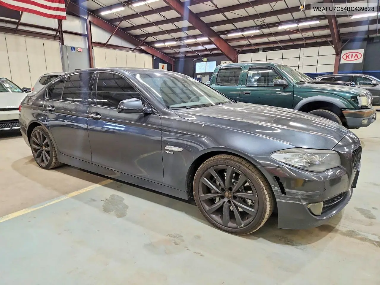 2011 BMW 535 Xi VIN: WBAFU7C54BC439828 Lot: 85462505