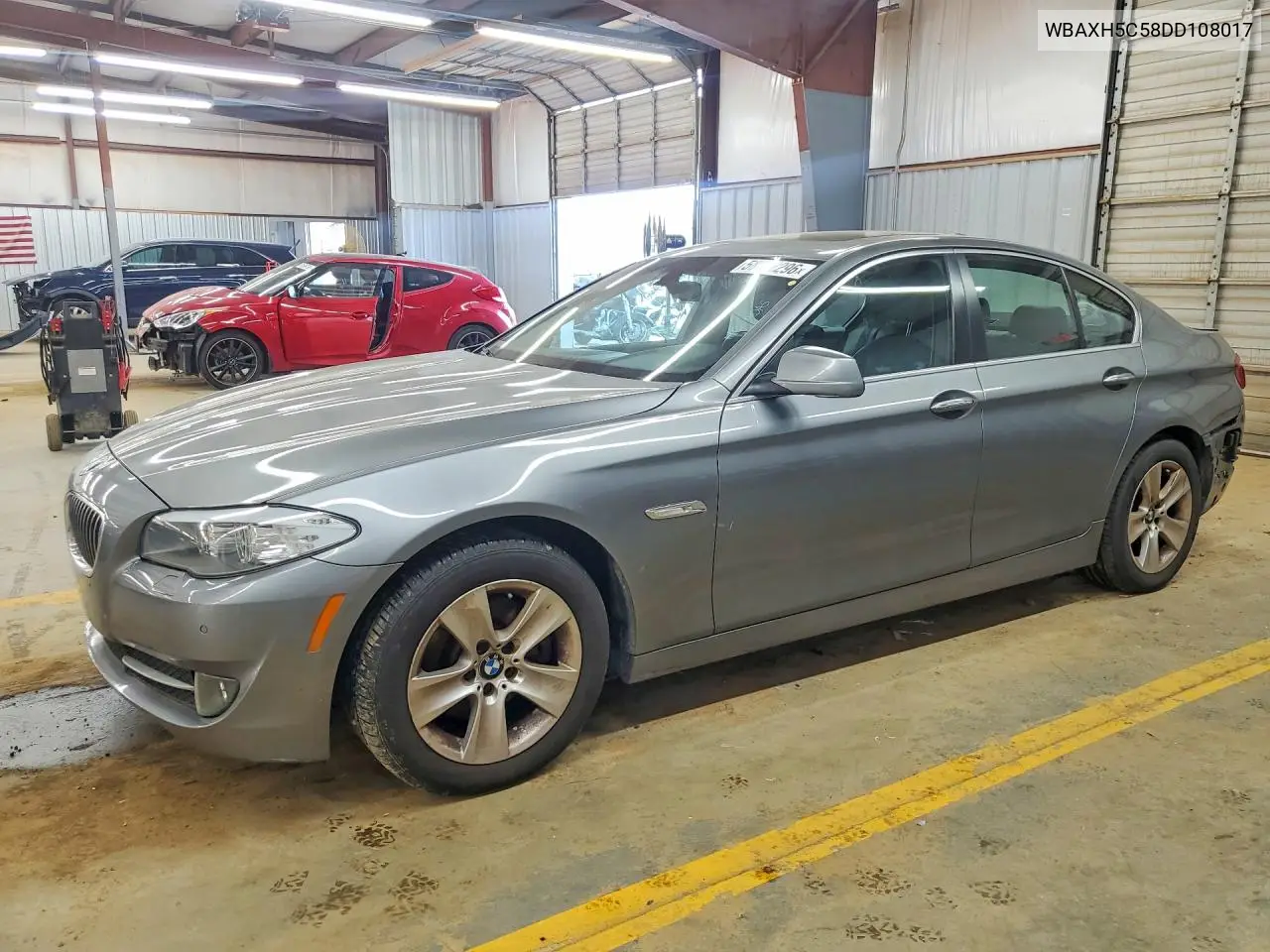 2013 BMW 528 Xi VIN: WBAXH5C58DD108017 Lot: 58782296