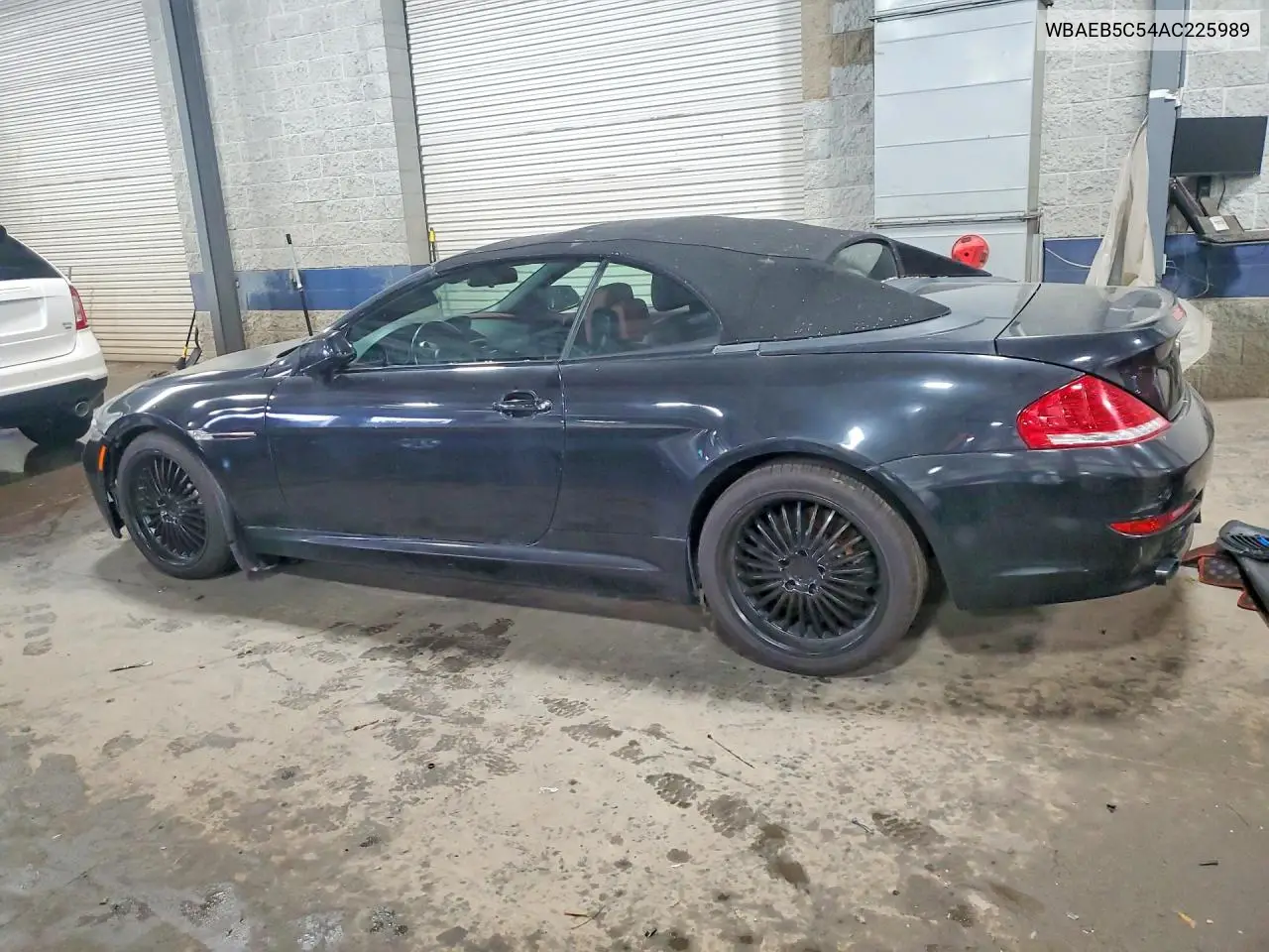 2010 BMW 650 I VIN: WBAEB5C54AC225989 Lot: 54915186