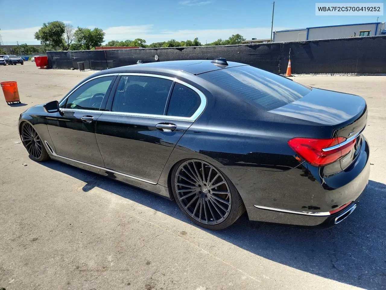 2016 BMW 750 Xi VIN: WBA7F2C57GG419252 Lot: 60751596