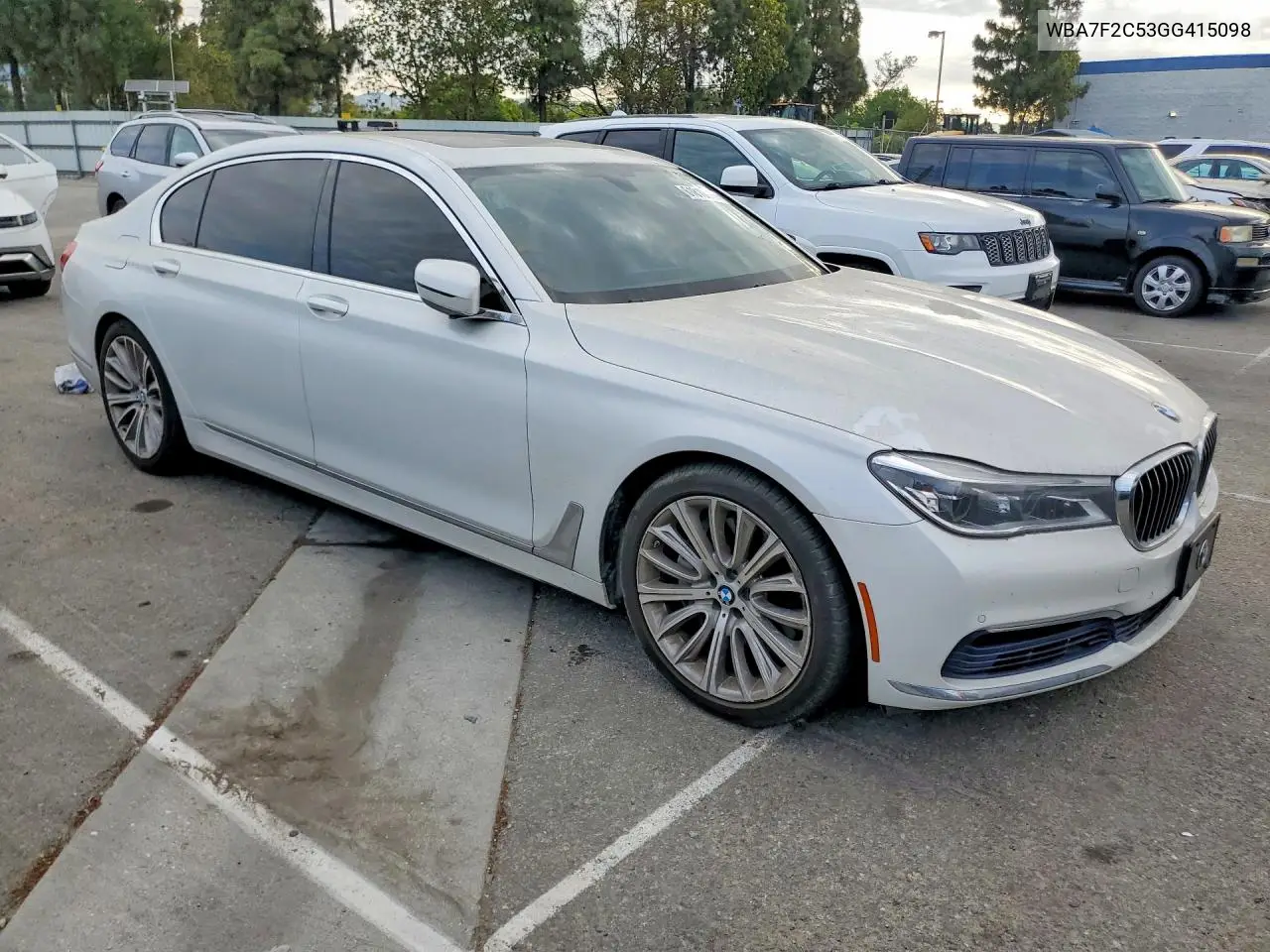 WBA7F2C53GG415098 2016 BMW 750 Xi