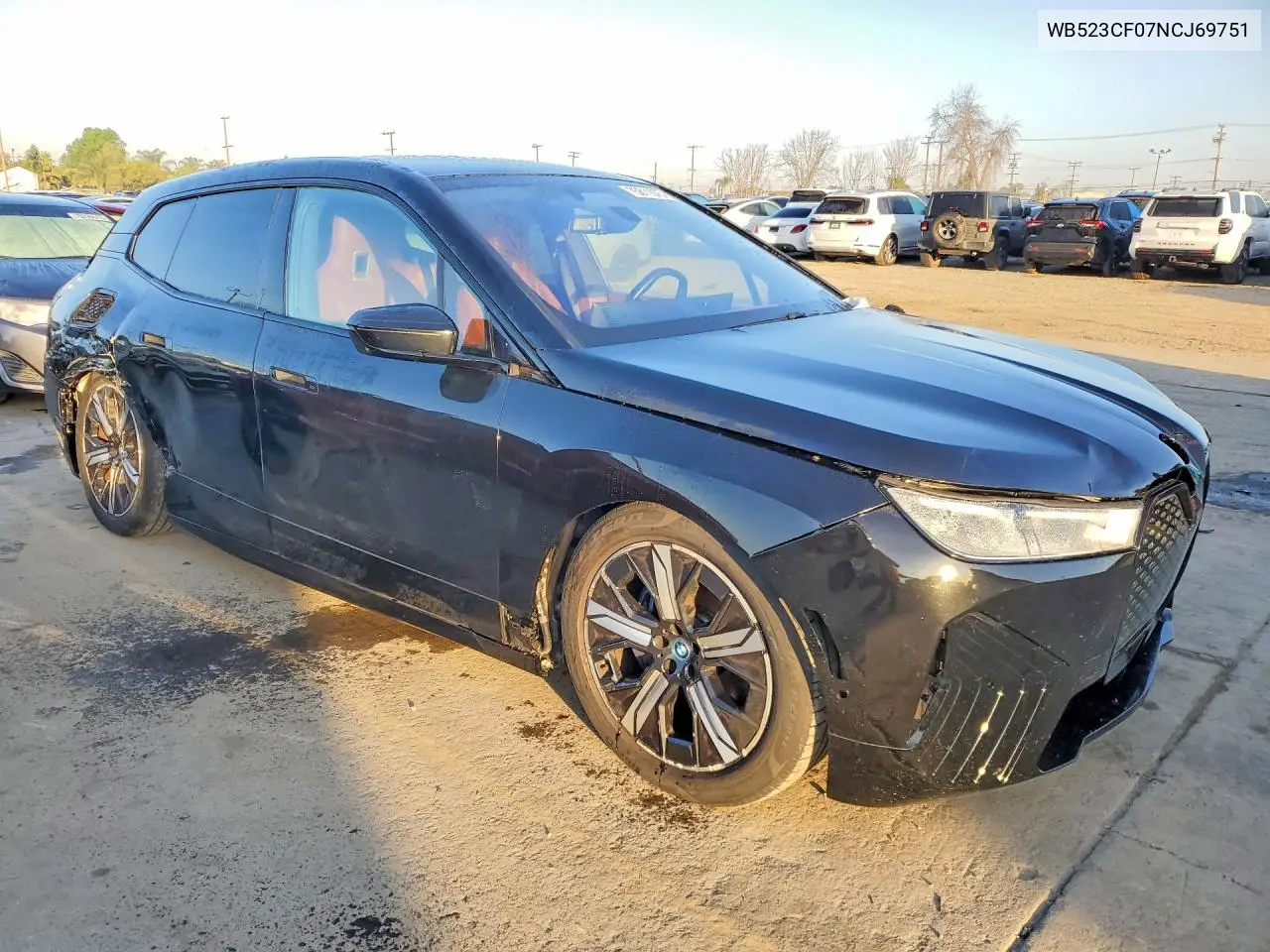 2022 BMW Ix xDrive50 VIN: WB523CF07NCJ69751 Lot: 75811675