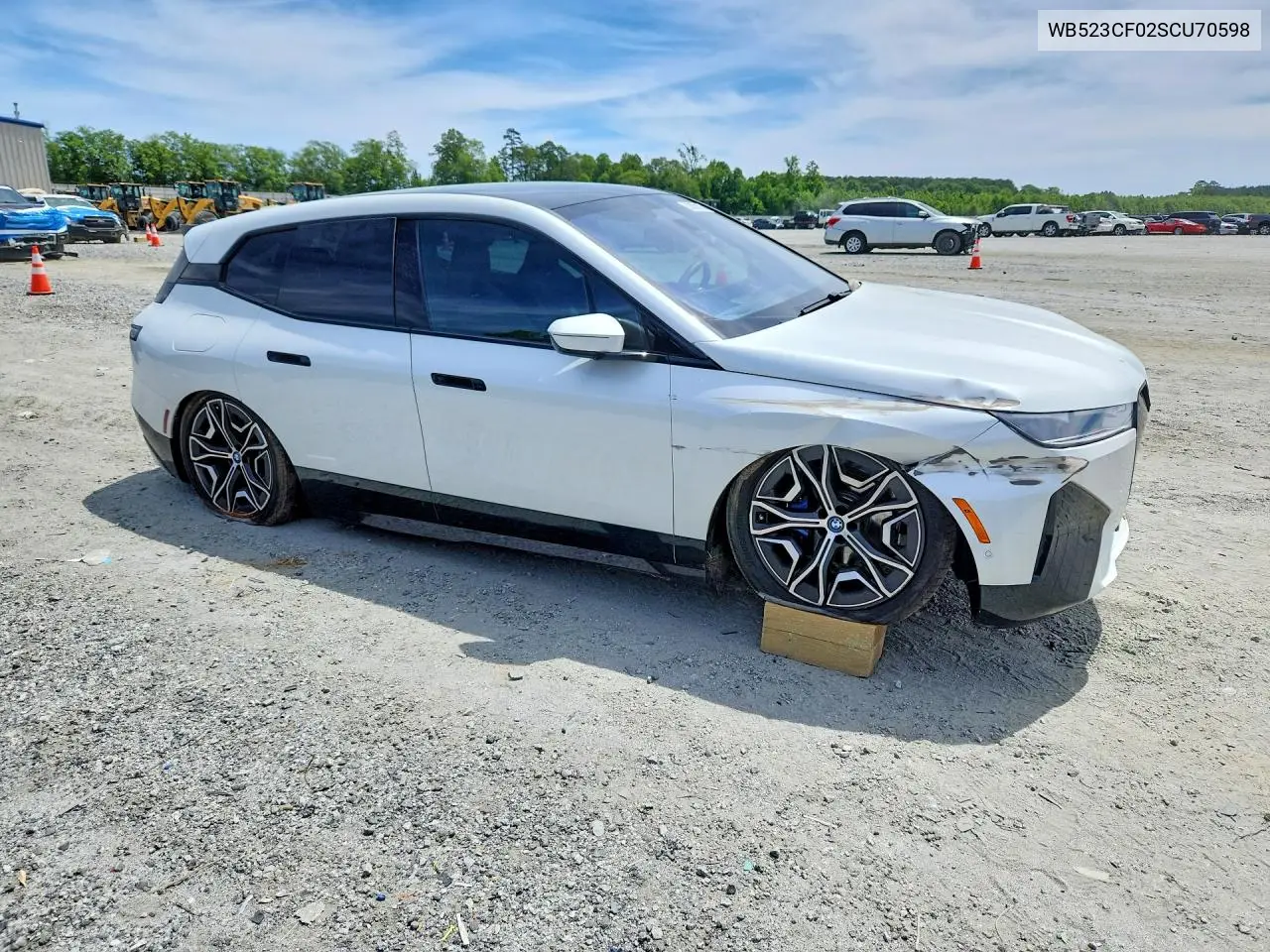 2025 BMW Ix xDrive50 VIN: WB523CF02SCU70598 Lot: 53263176