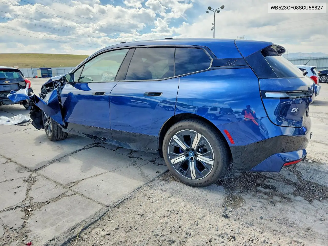2025 BMW Ix xDrive50 VIN: WB523CF08SCU58827 Lot: 53281886