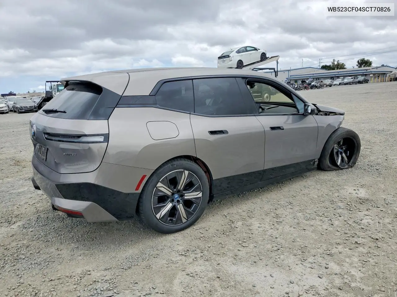 2025 BMW Ix xDrive50 VIN: WB523CF04SCT70826 Lot: 55025596