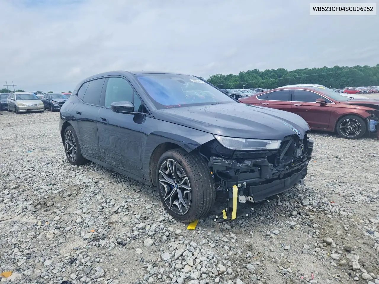 2025 BMW Ix xDrive50 VIN: WB523CF04SCU06952 Lot: 56469456