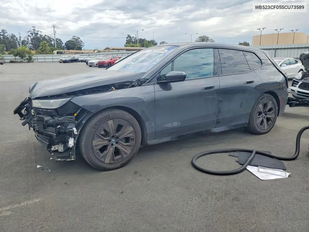 2025 BMW Ix xDrive50 VIN: WB523CF05SCU73589 Lot: 61555406