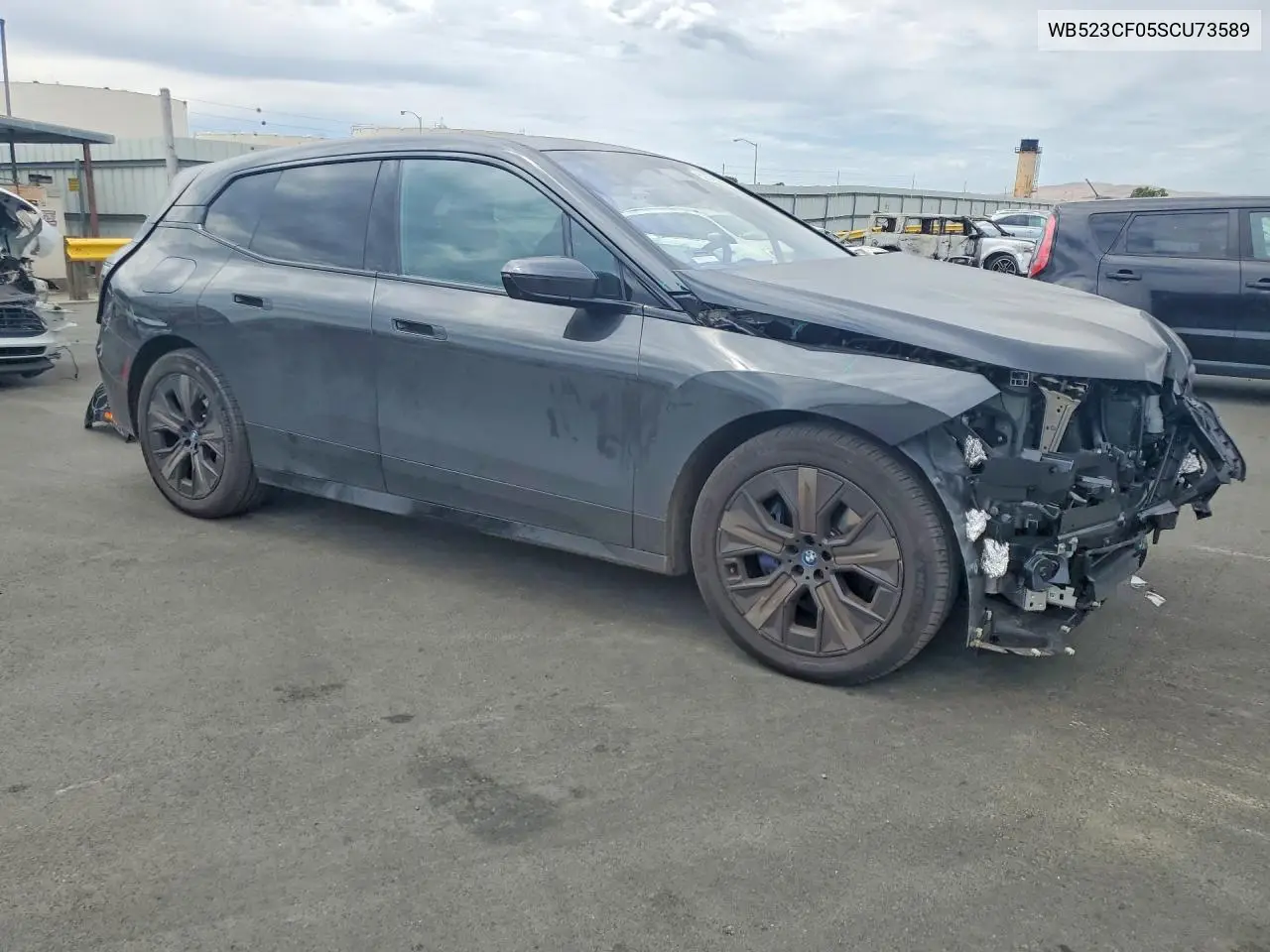 2025 BMW Ix xDrive50 VIN: WB523CF05SCU73589 Lot: 61555406